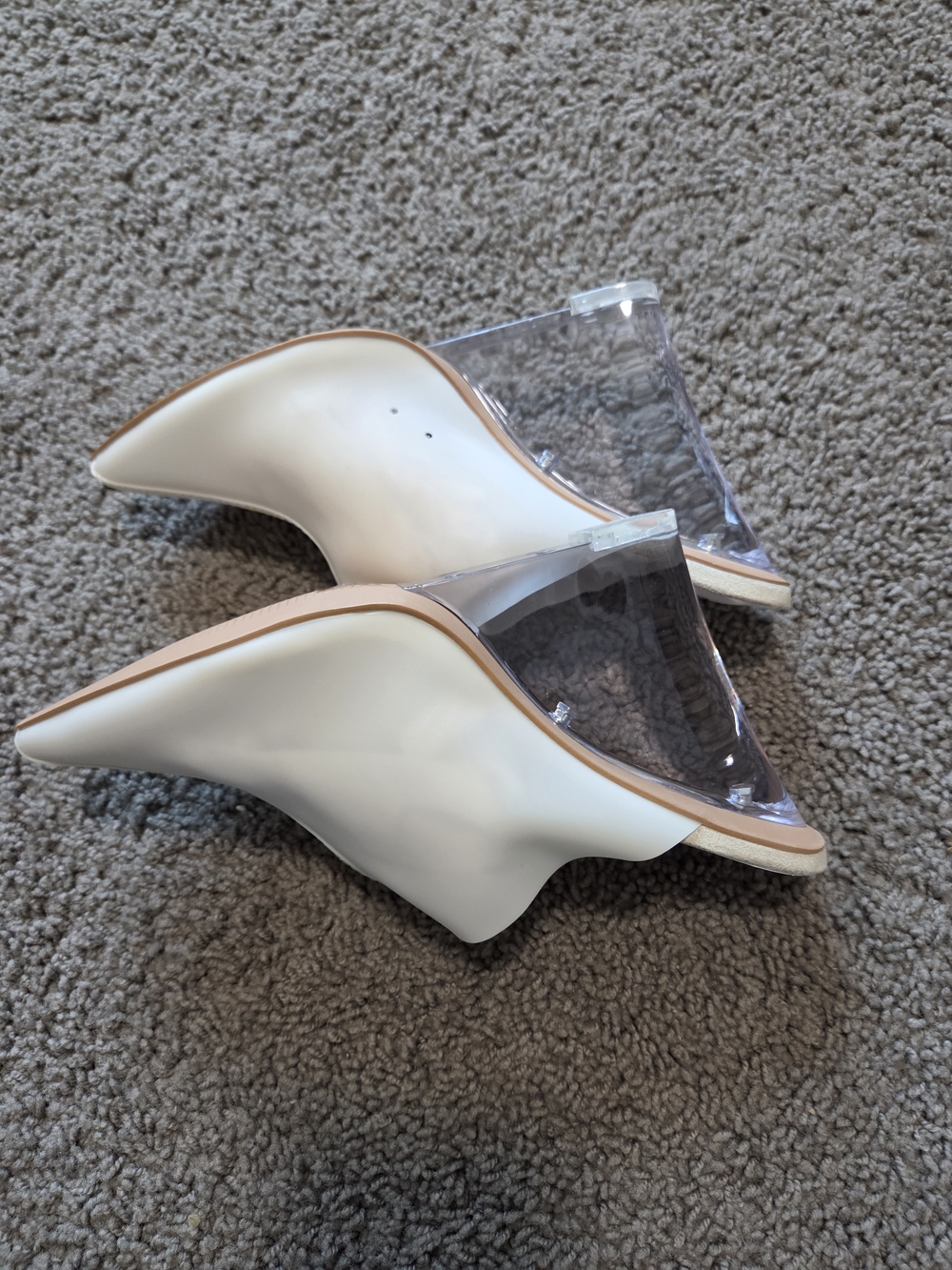 Women's White Pointed Mule Heels with Clear Wedge Size 9 - Picture 5 of 8